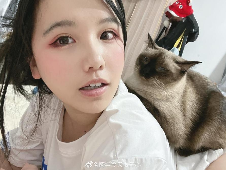 在线观看718娱乐社会瓜，了解明星生活变化