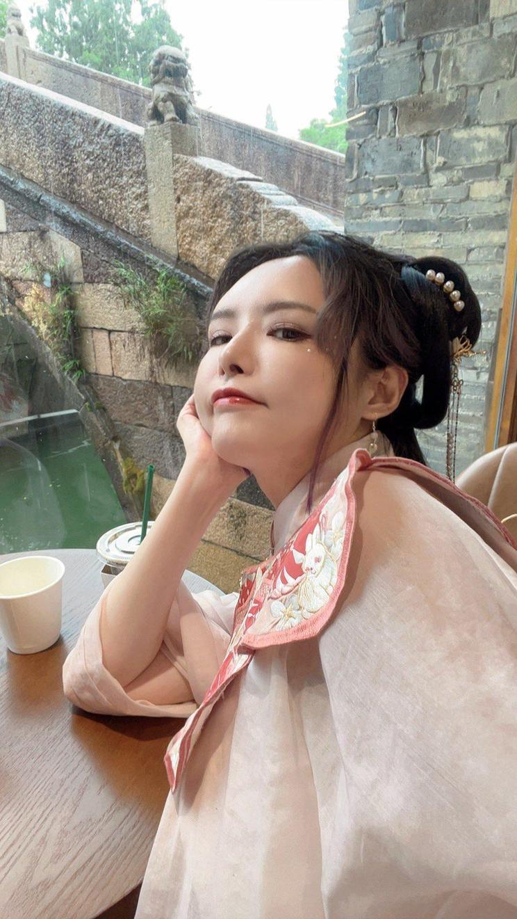 黑料不打烊掰一字马安卓版已经上线，下载走起来